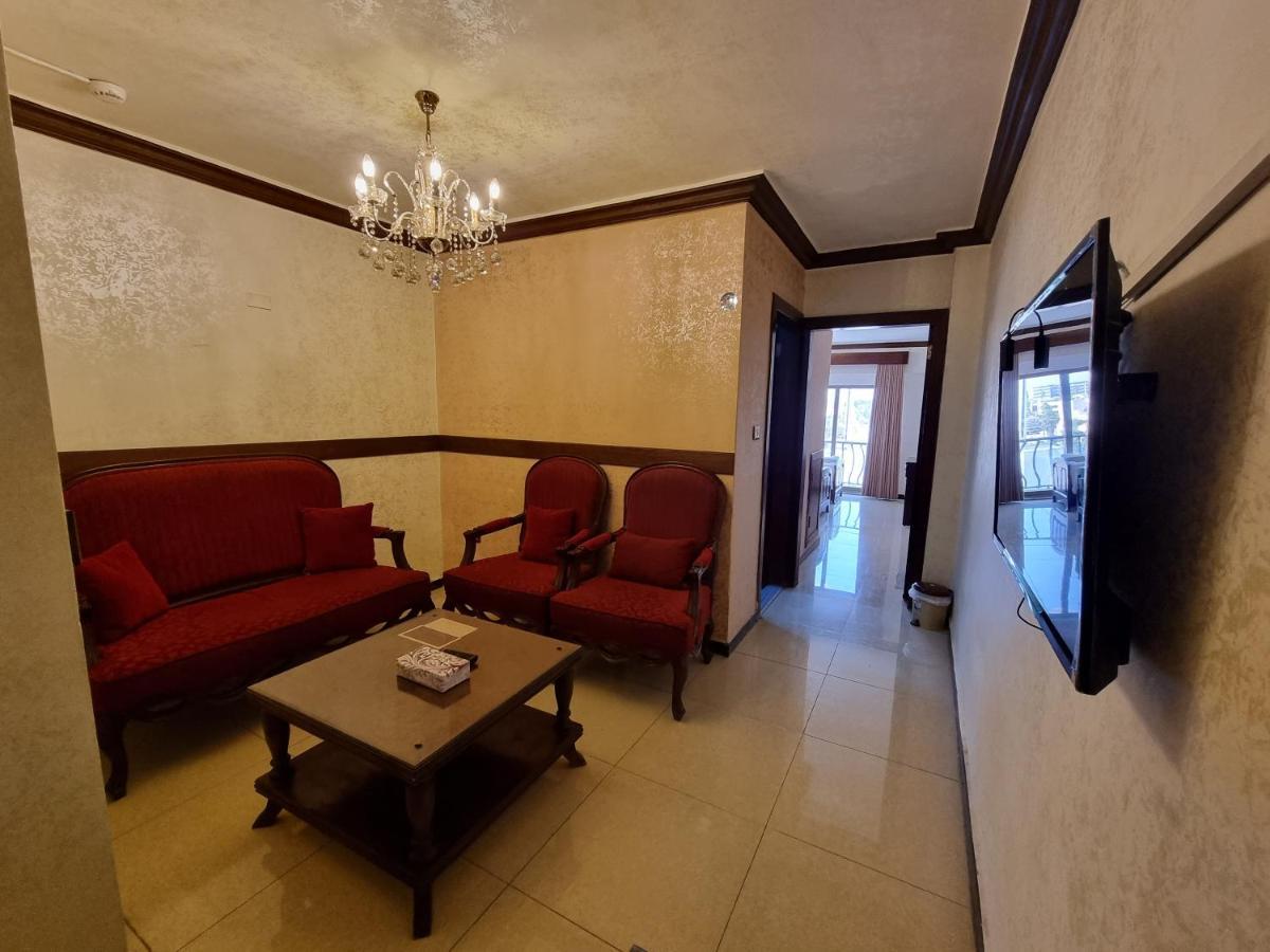 Aparthotel Nahas Plaza Irbid Esterno foto