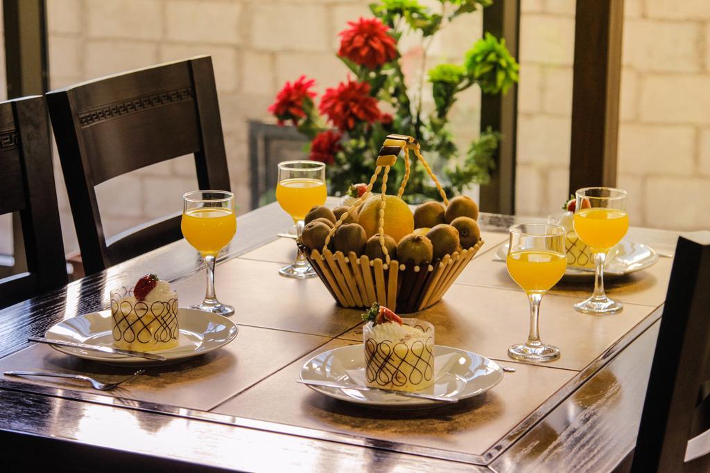 Aparthotel Nahas Plaza Irbid Esterno foto
