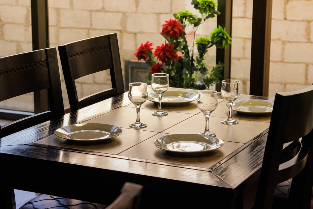 Aparthotel Nahas Plaza Irbid Esterno foto